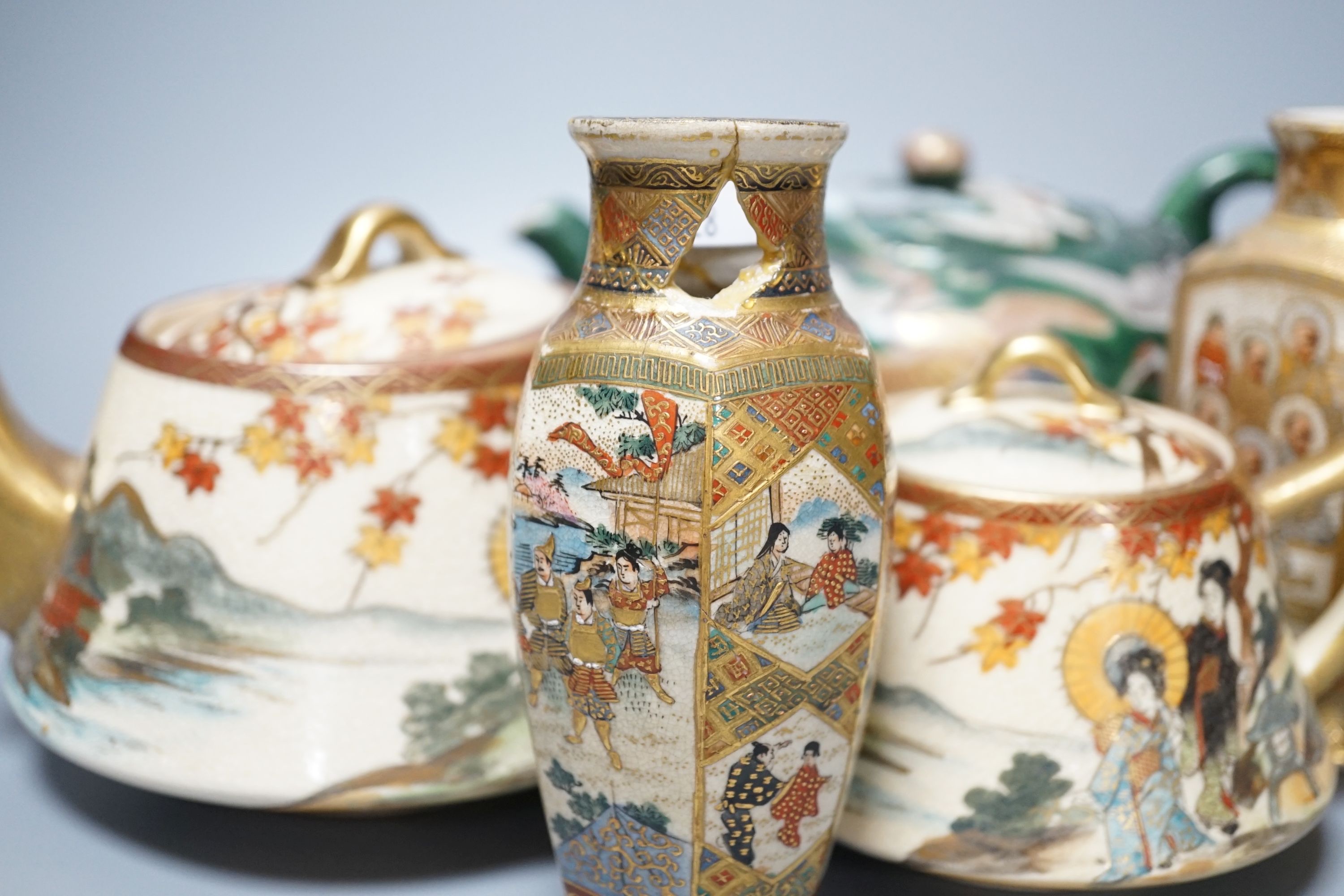 Japanese Satsuma and Fukagawa wares, Meiji period, teapot 10cm high